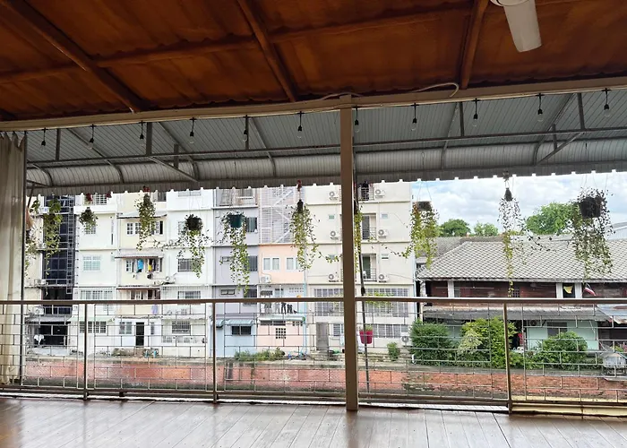 Baan Nampetch Hostel Bangkok